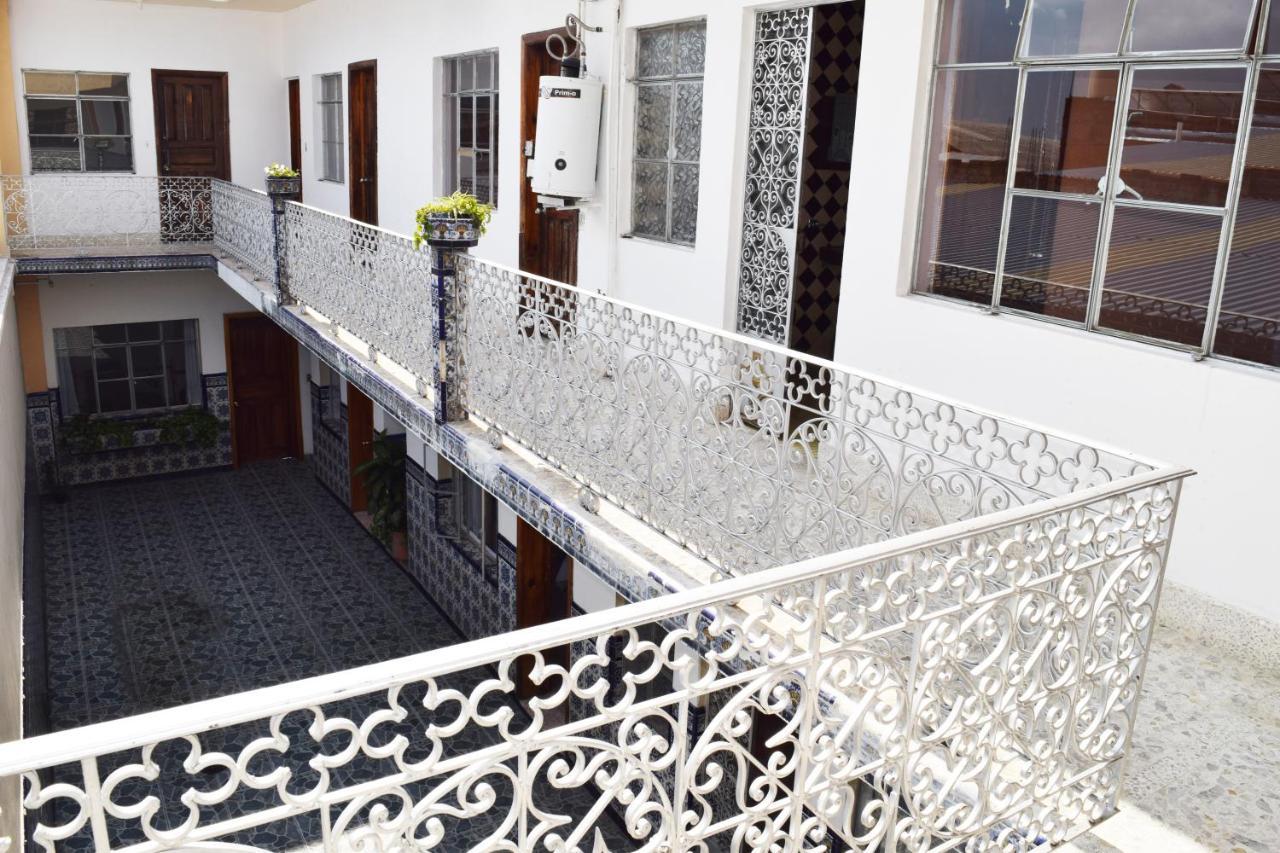 Casa Del Centro Bed & Breakfast Morelia Bagian luar foto