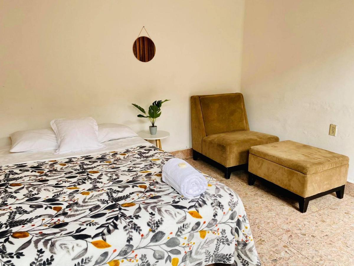 Casa Del Centro Bed & Breakfast Morelia Bagian luar foto