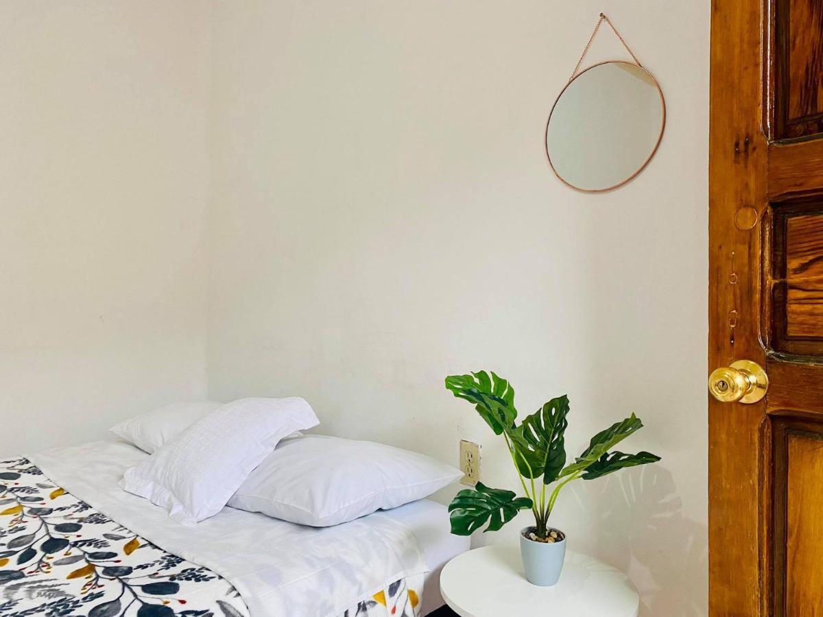 Casa Del Centro Bed & Breakfast Morelia Bagian luar foto