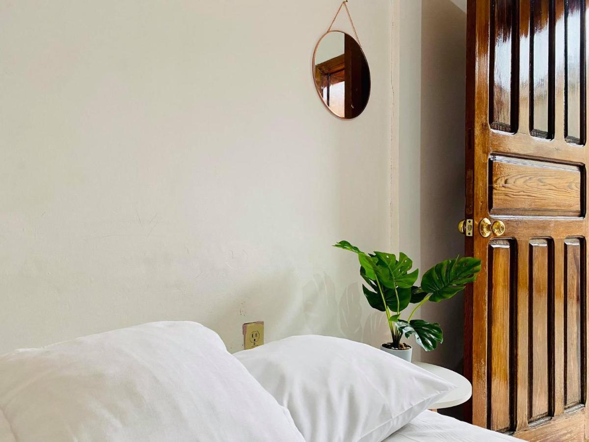 Casa Del Centro Bed & Breakfast Morelia Bagian luar foto
