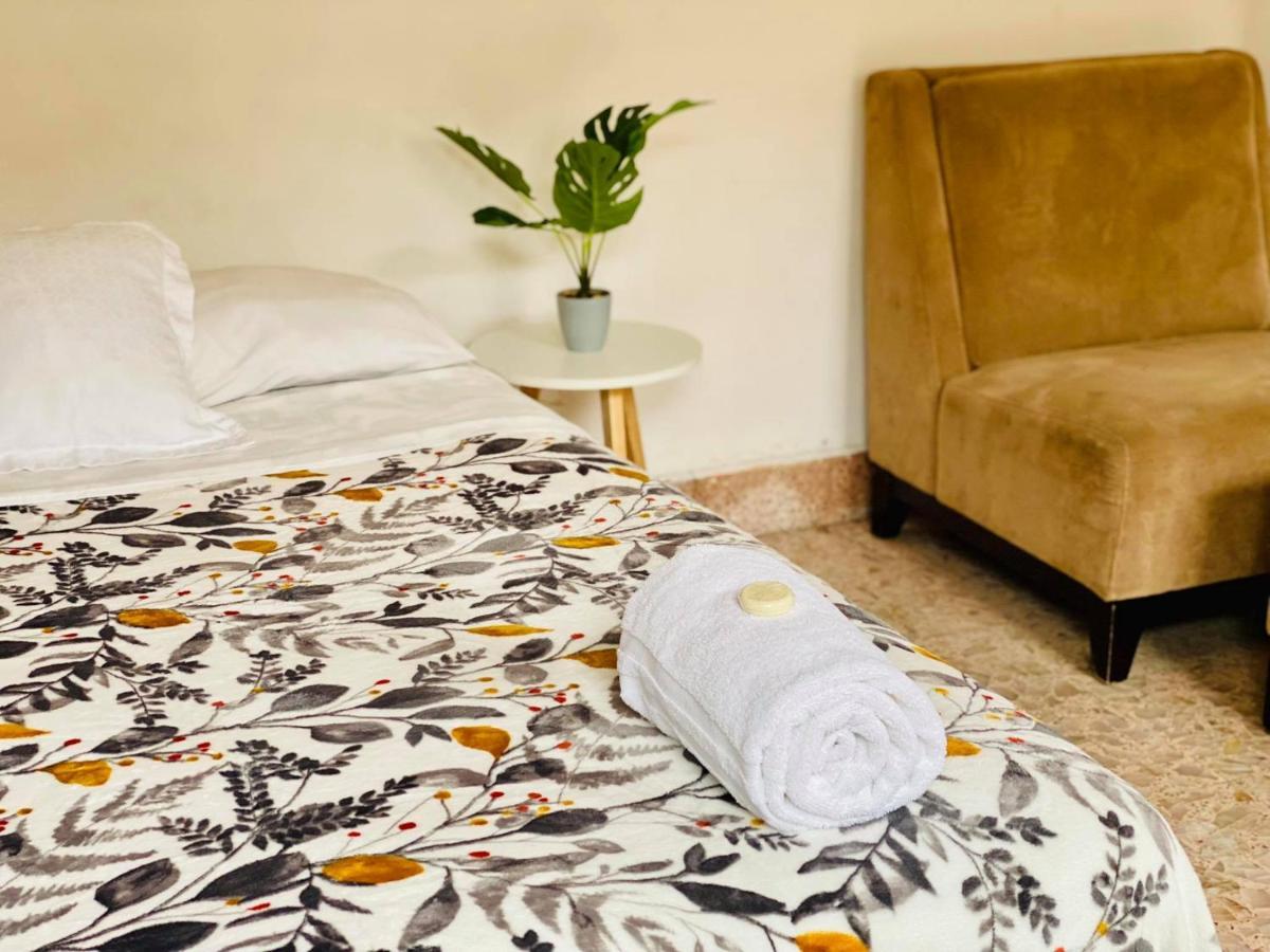 Casa Del Centro Bed & Breakfast Morelia Bagian luar foto